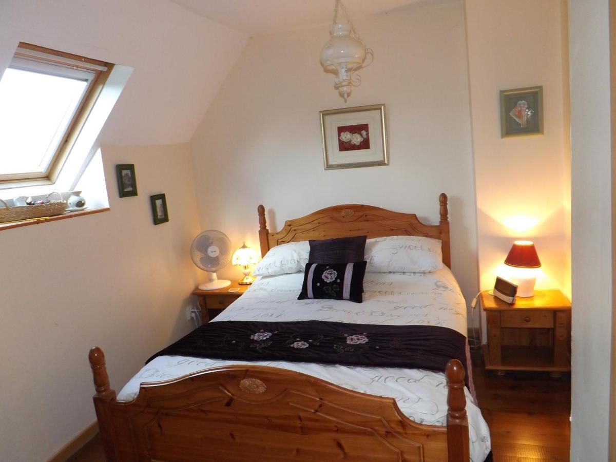 Beautiful 3-Bed Cottage In Passais-Villages Saint-Simeon  Экстерьер фото